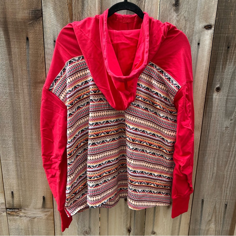 Free People Movement Hot Shot Printed Hooded Layer in Nordic Red Ridge Motif - Picture 7 of 9